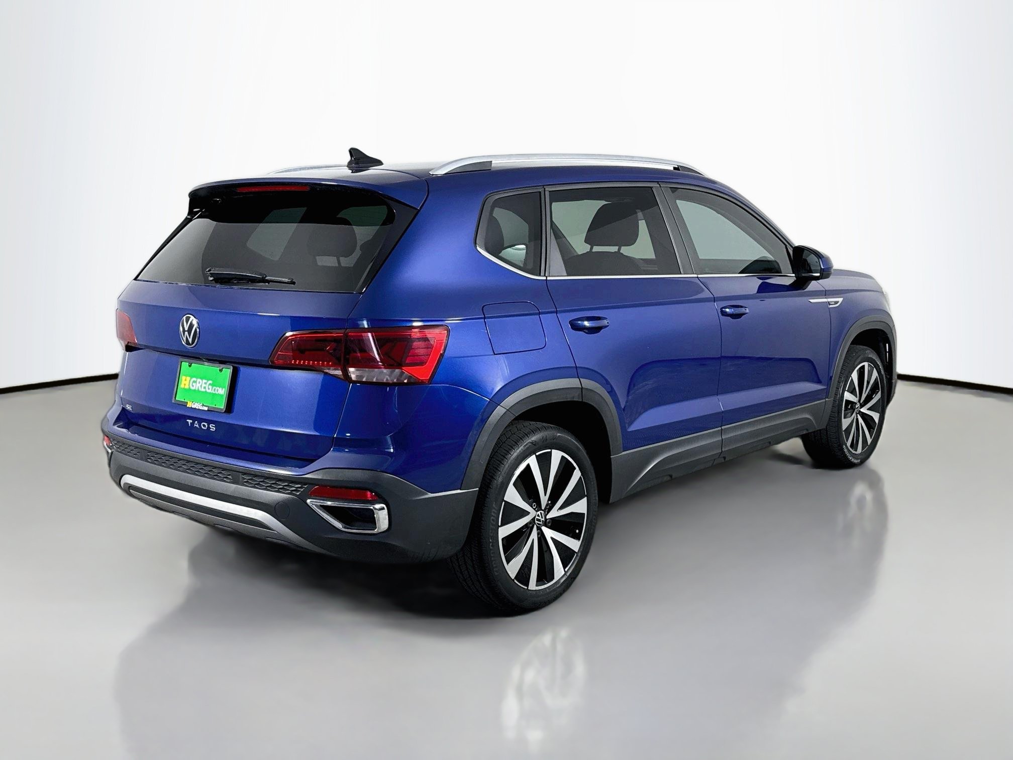 Used 2023 Volkswagen Taos SE FWD image 10