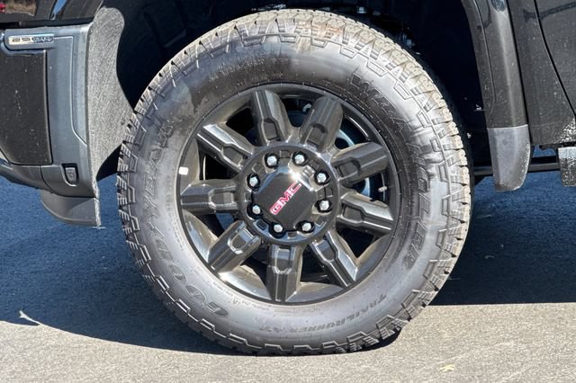 New 2026 GMC Sierra 2500 AT4 w/ AT4 Premium Plus Package AWD/4WD image 32