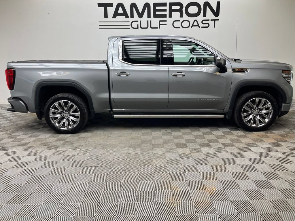 Used 2025 GMC Sierra 1500 Denali AWD/4WD image 4