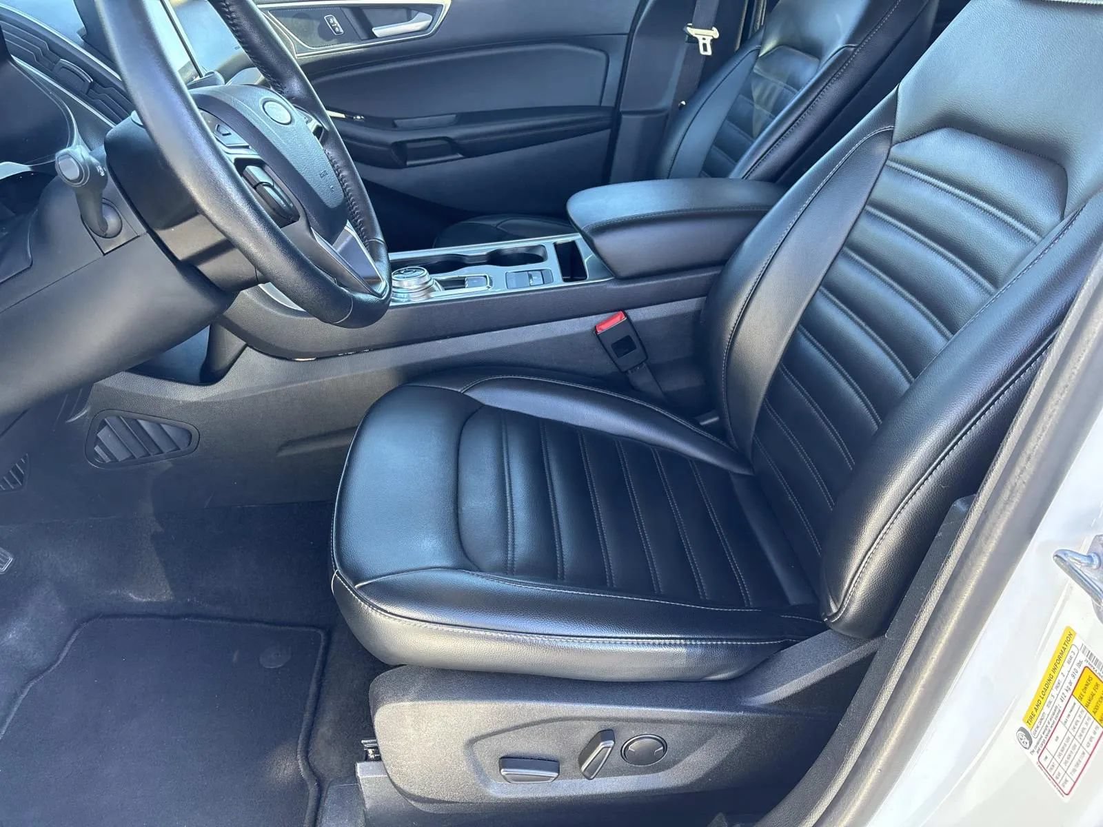 Used 2024 Ford Edge SEL AWD/4WD image 26