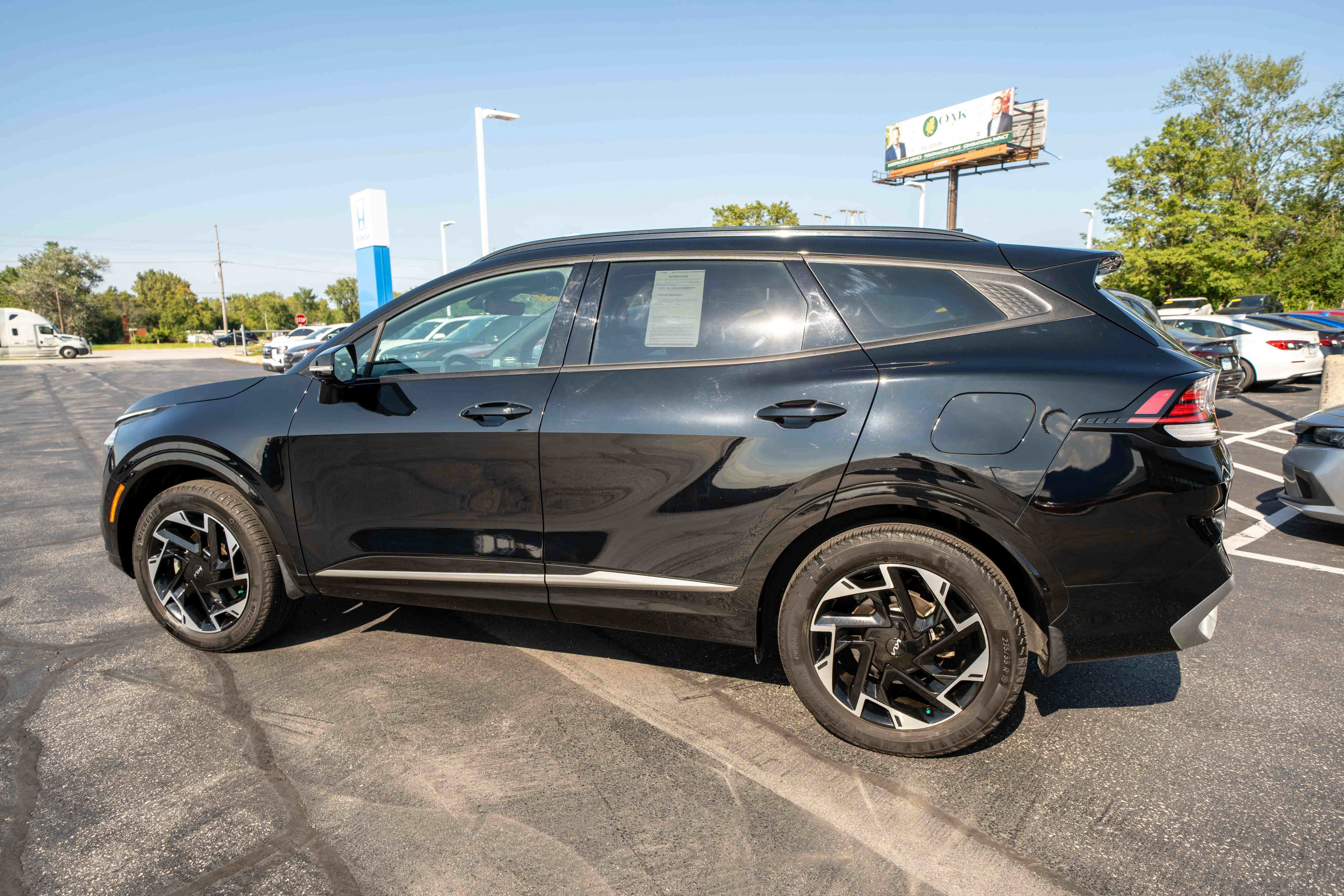 Used 2024 Kia Sportage SX AWD/4WD image 4