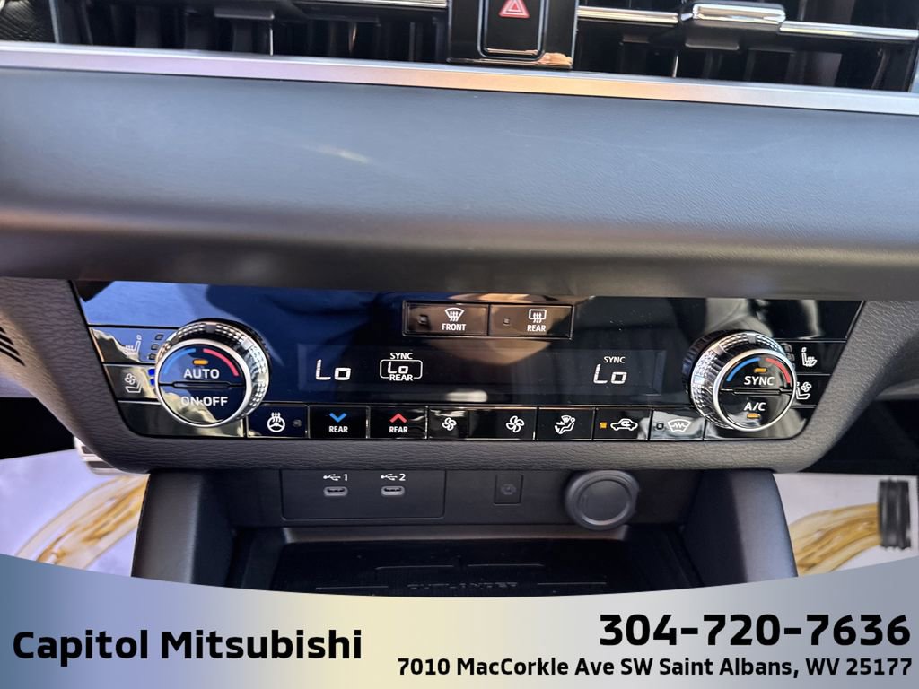 New 2025 Mitsubishi Outlander SEL image 24