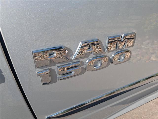 Used 2017 RAM 1500 ST w/ SXT Appearance Group AWD/4WD image 10