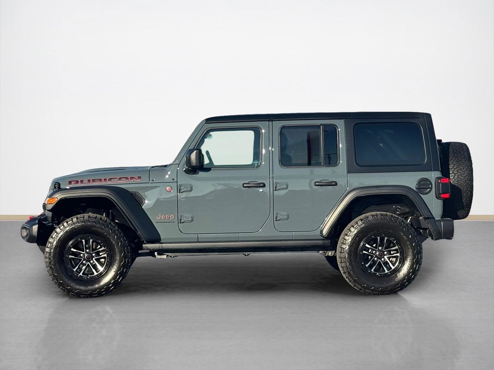 Used 2024 Jeep Wrangler Rubicon w/ XTREMEE 35" Tire Package image 4