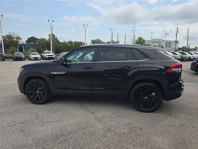Used 2023 Volkswagen Atlas Cross Sport SE w/ Panoramic Sunroof Package FWD image 7