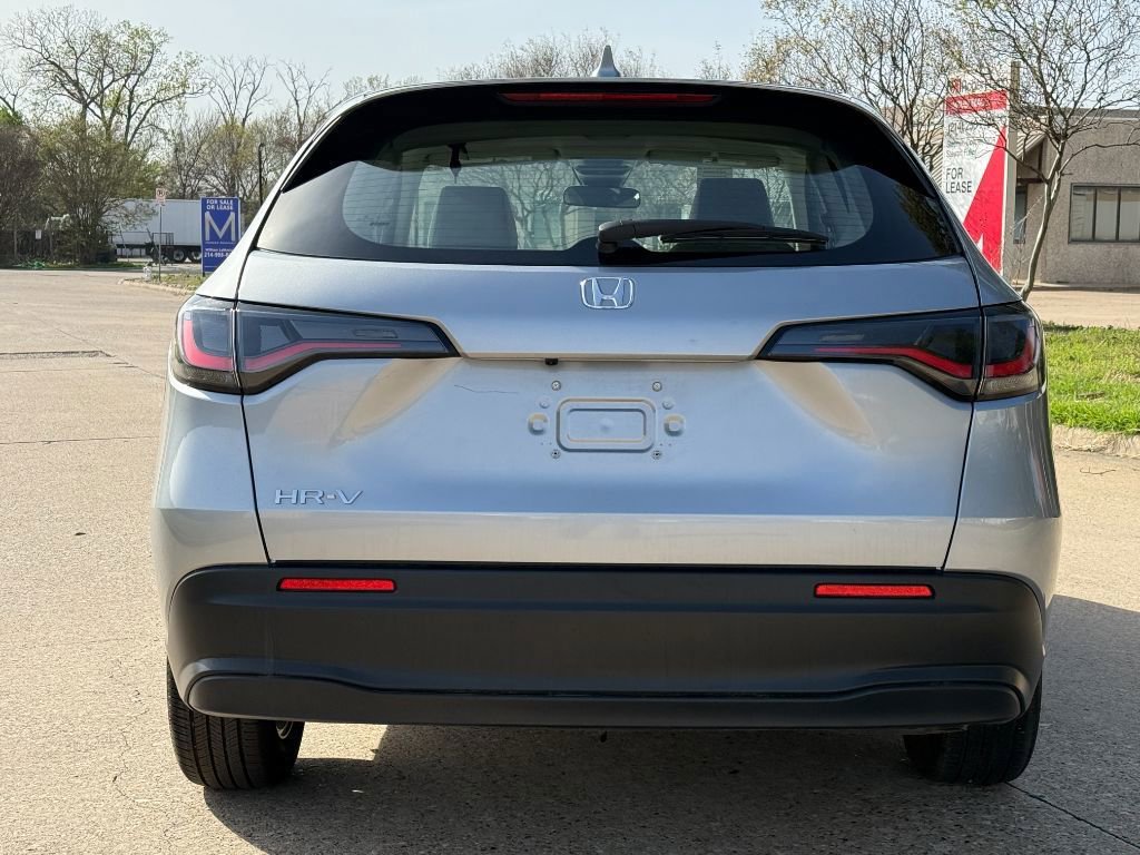 Used 2025 Honda HR-V LX image 5
