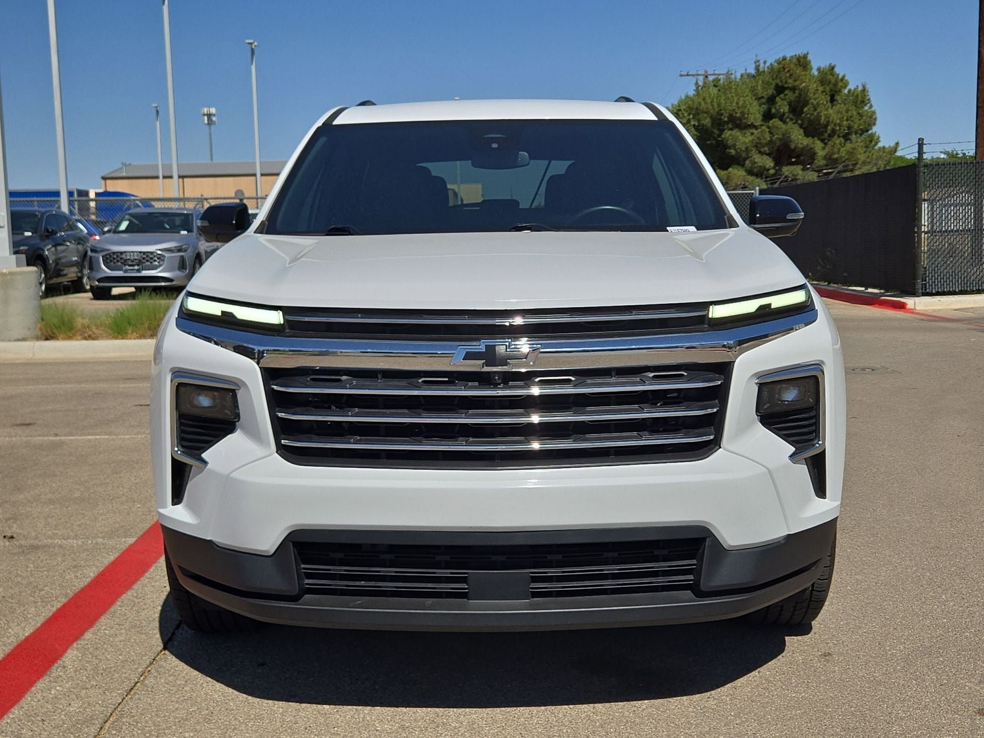 Used 2024 Chevrolet Traverse LT FWD image 10