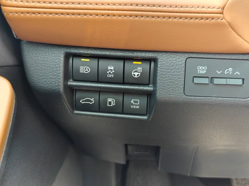 Used 2021 Toyota Avalon Limited w/ Advanced Safety Package image 15