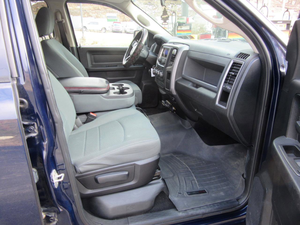 Used 2014 RAM 1500 Express image 12
