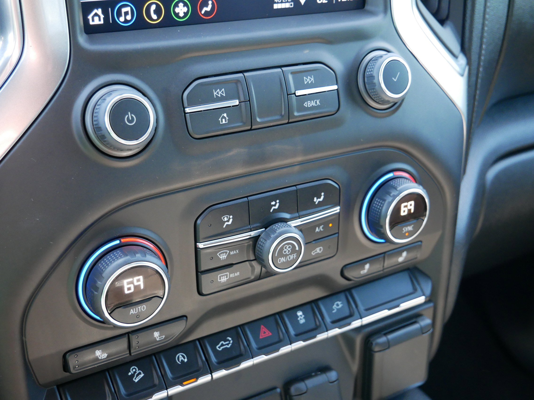 Used 2019 Chevrolet Silverado 1500 RST w/ All-Star Edition AWD/4WD image 22