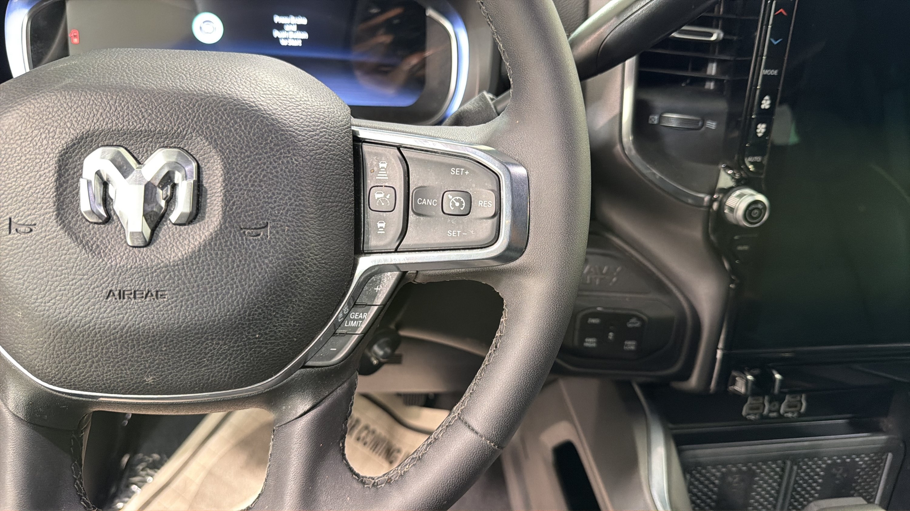 Used 2026 RAM 2500 Laramie AWD/4WD image 14
