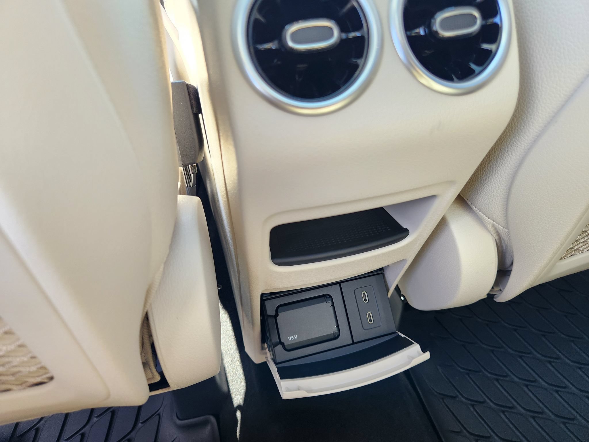 New 2026 Mercedes-Benz GLA 250 4MATIC image 12