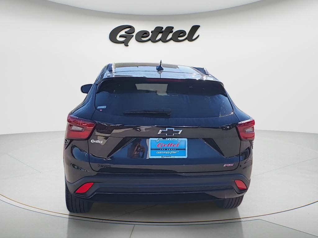 Used 2024 Chevrolet Trax RS w/ Driver Confidence Package image 4