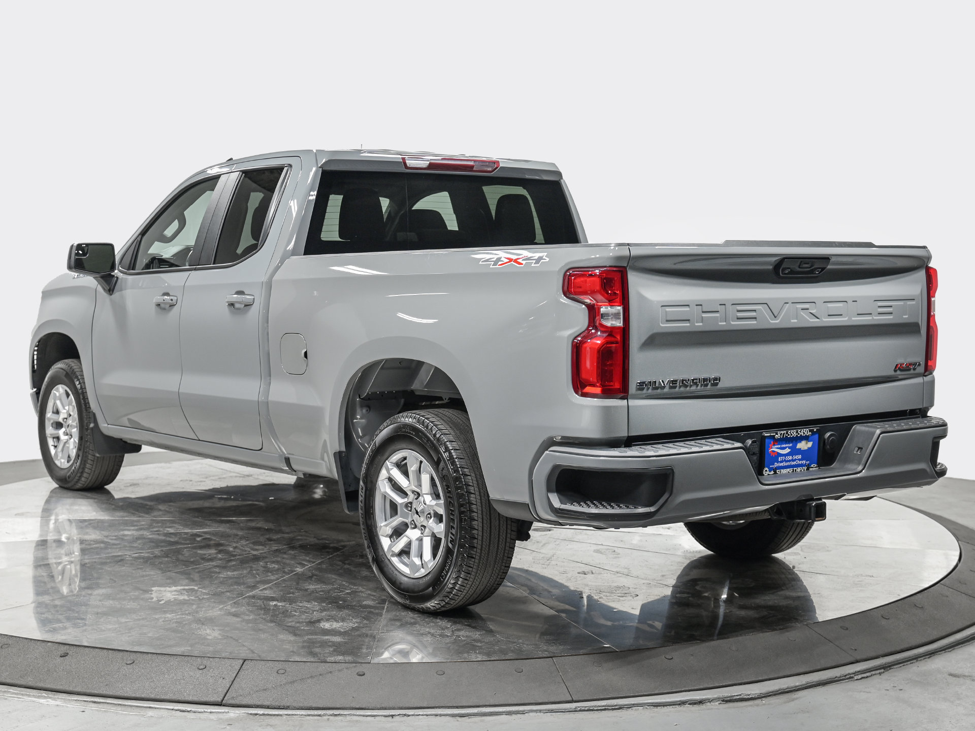 Used 2024 Chevrolet Silverado 1500 RST AWD/4WD image 4