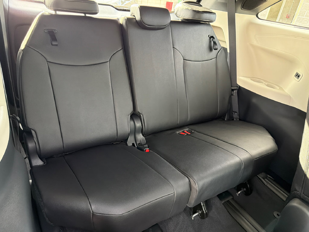 New 2026 Toyota Sienna Platinum AWD/4WD image 16