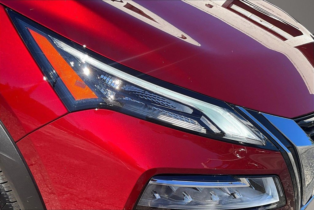 Certified 2023 Nissan Rogue SV AWD/4WD image 31
