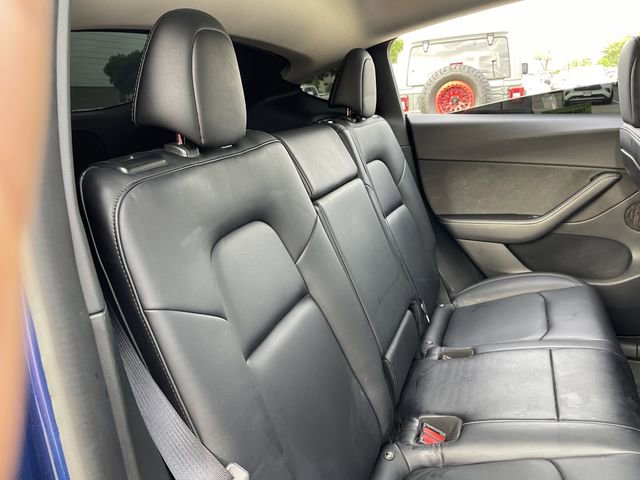 Used 2022 Tesla Model Y Long Range image 23