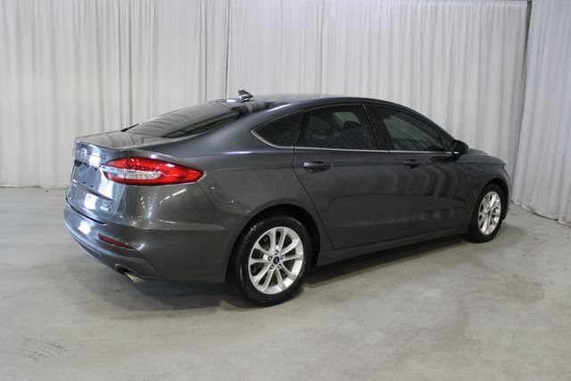 Used 2020 Ford Fusion SE FWD image 29