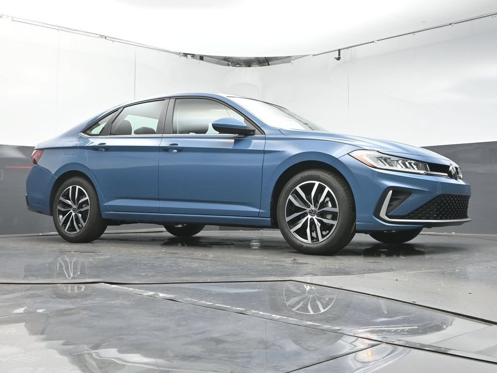 New 2026 Volkswagen Jetta SE FWD image 37