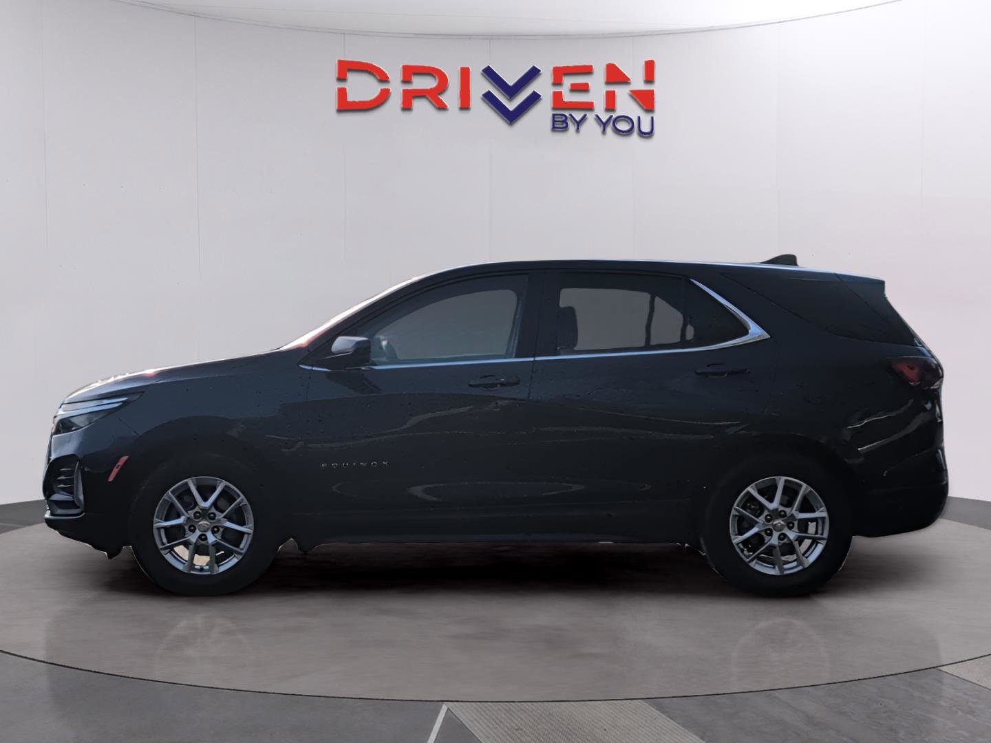 Used 2022 Chevrolet Equinox LT image 2