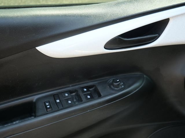 Used 2016 Chevrolet Spark LT FWD image 15