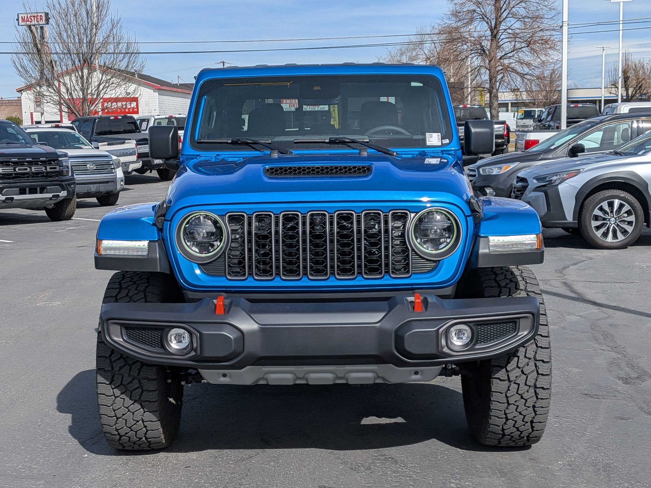 Used 2025 Jeep Gladiator Mojave w/ Convenience Group image 12