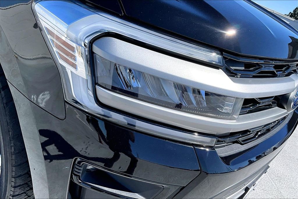 Used 2023 Ford Expedition XLT image 31