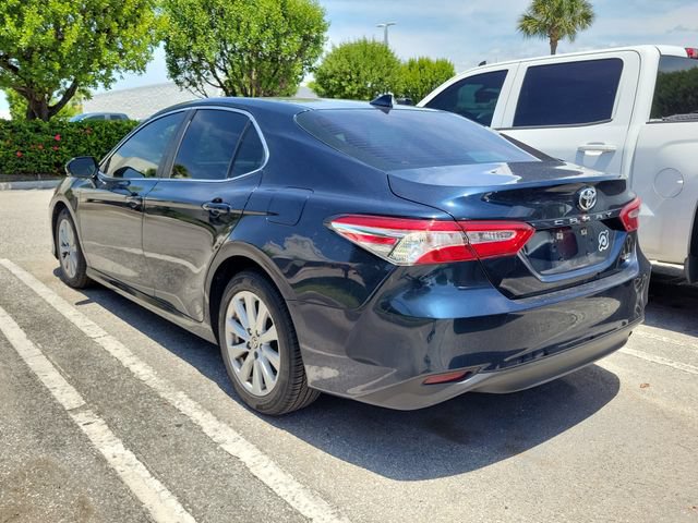 Used 2020 Toyota Camry LE w/ Convenience Package FWD image 4