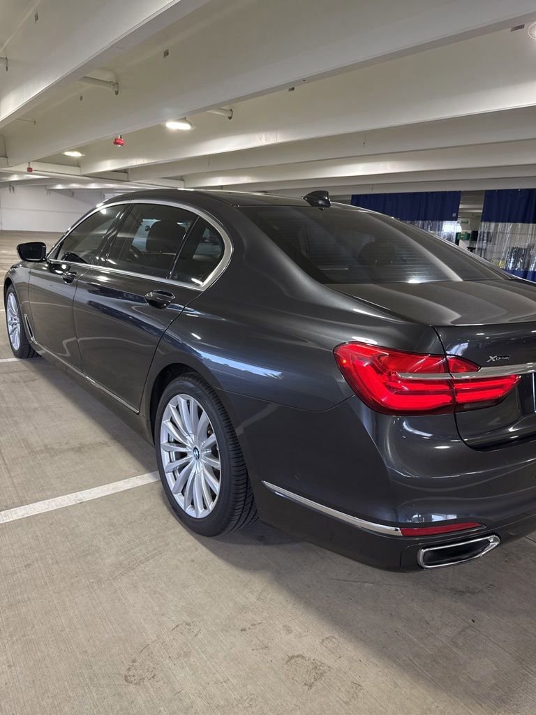 Used 2017 BMW 740i xDrive AWD/4WD image 5