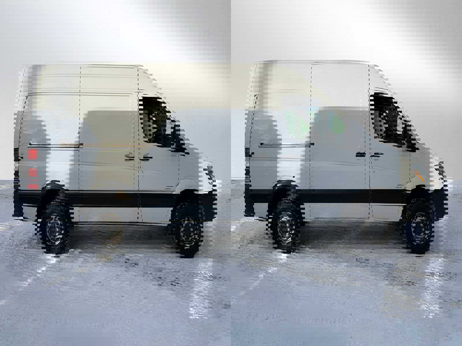 Used 2016 Freightliner Sprinter 2500 image 2