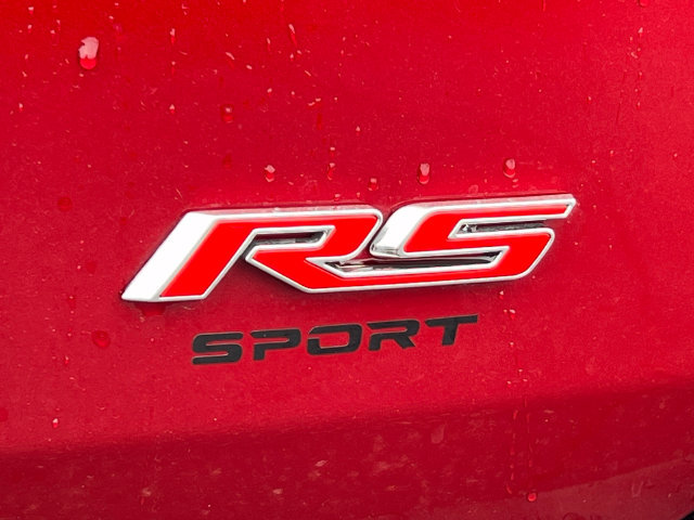 Used 2023 Chevrolet Traverse RS AWD/4WD image 2