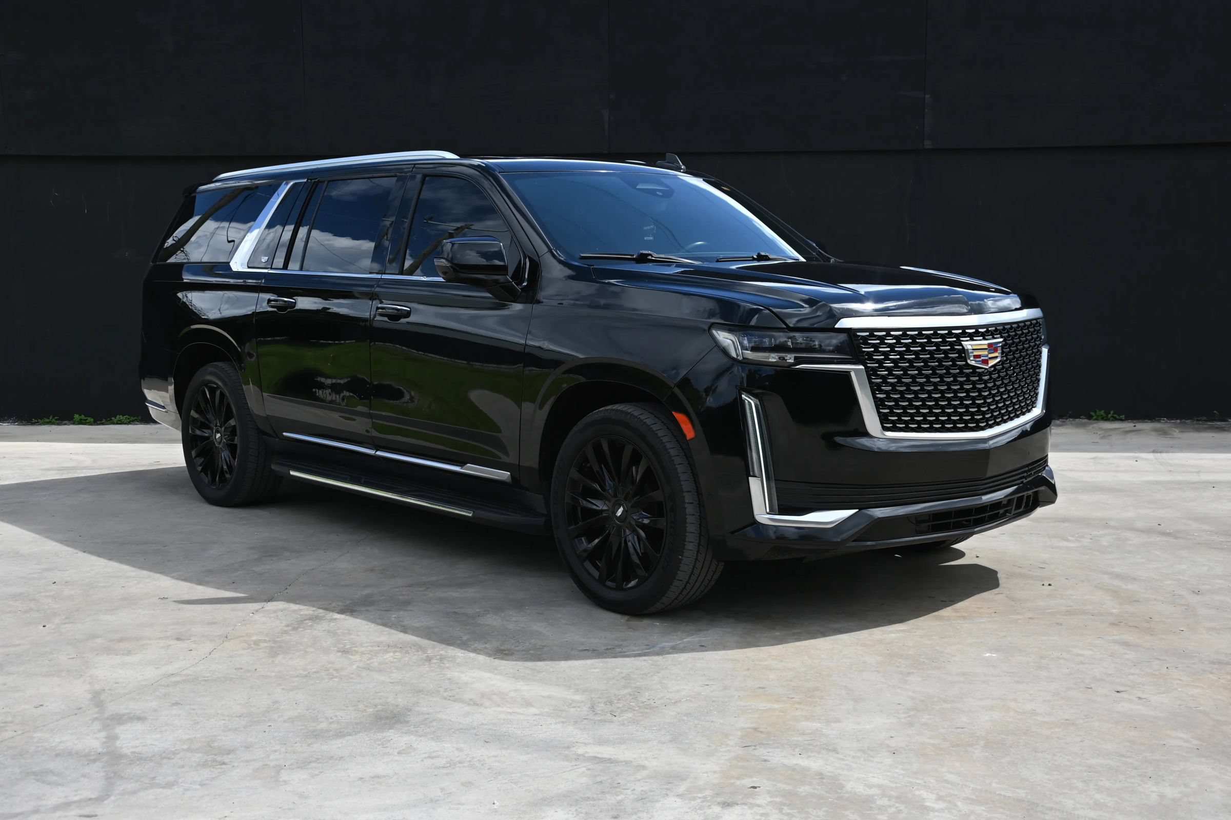 Used 2021 Cadillac Escalade ESV Premium Luxury w/ Driver Assist Tech Package