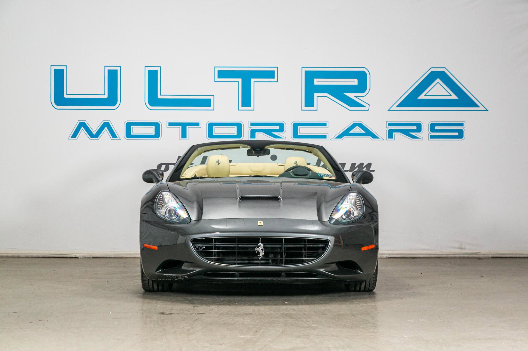 Used 2011 Ferrari California image 20