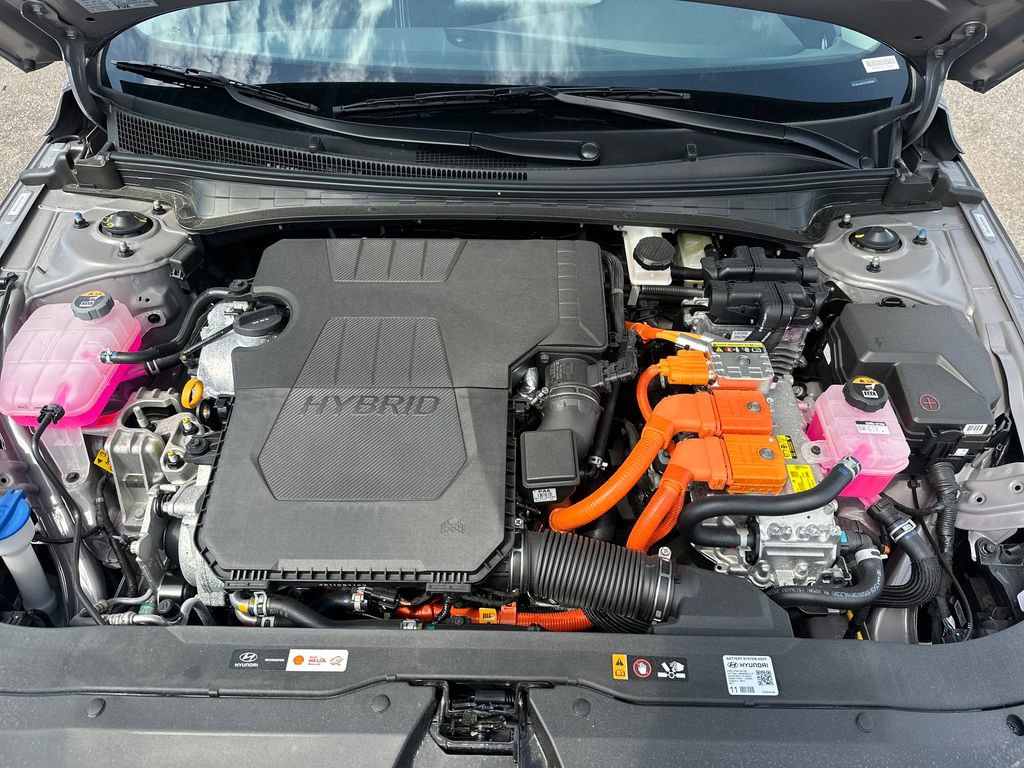 New 2026 Hyundai Elantra Hybrid FWD image 27