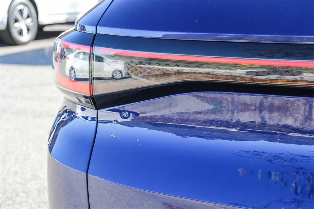 Used 2021 Volkswagen ID.4 Pro S w/ Gradient Package image 11
