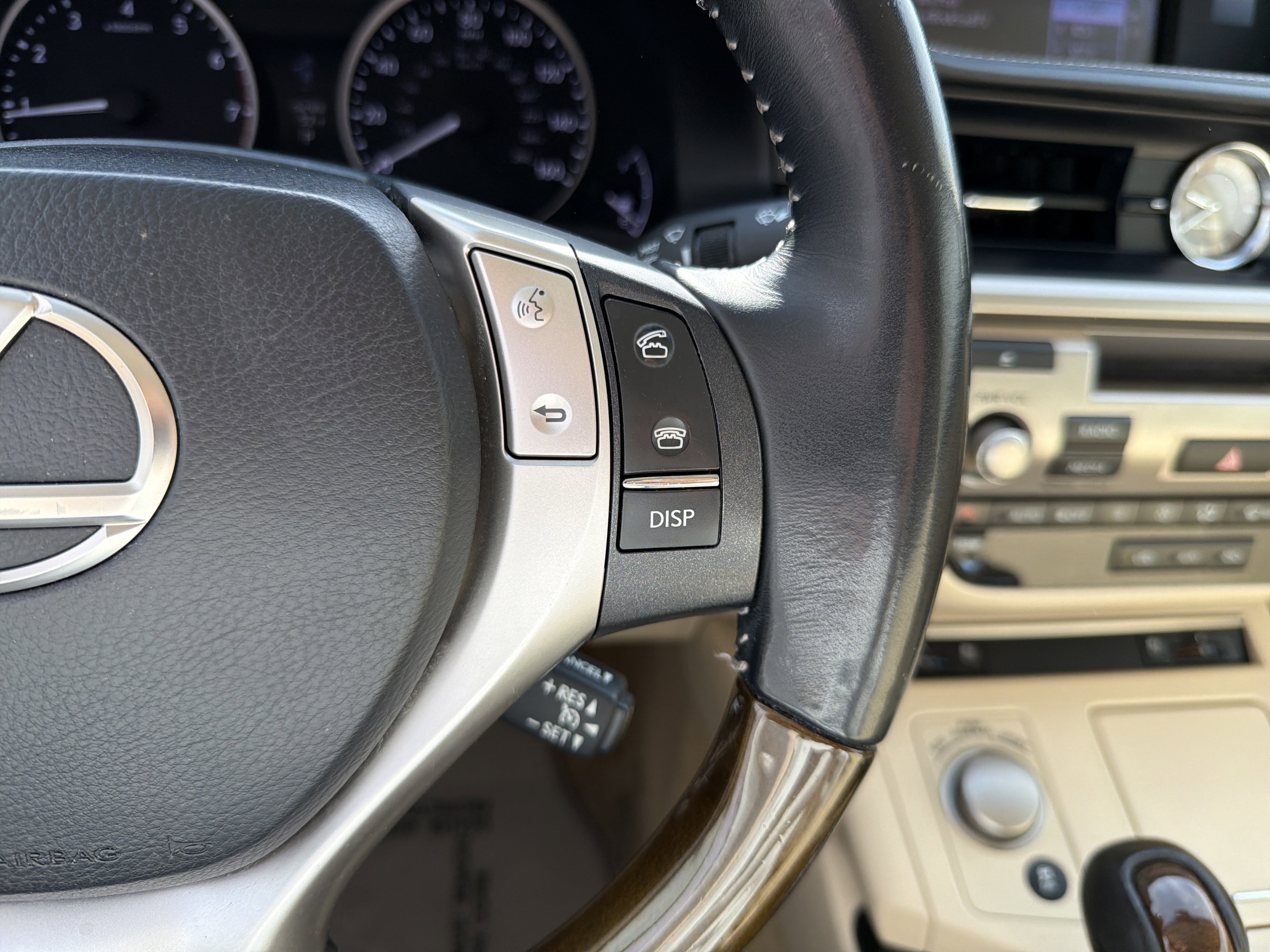 Used 2014 Lexus ES 350 4dr Car w/ Premium Package image 33