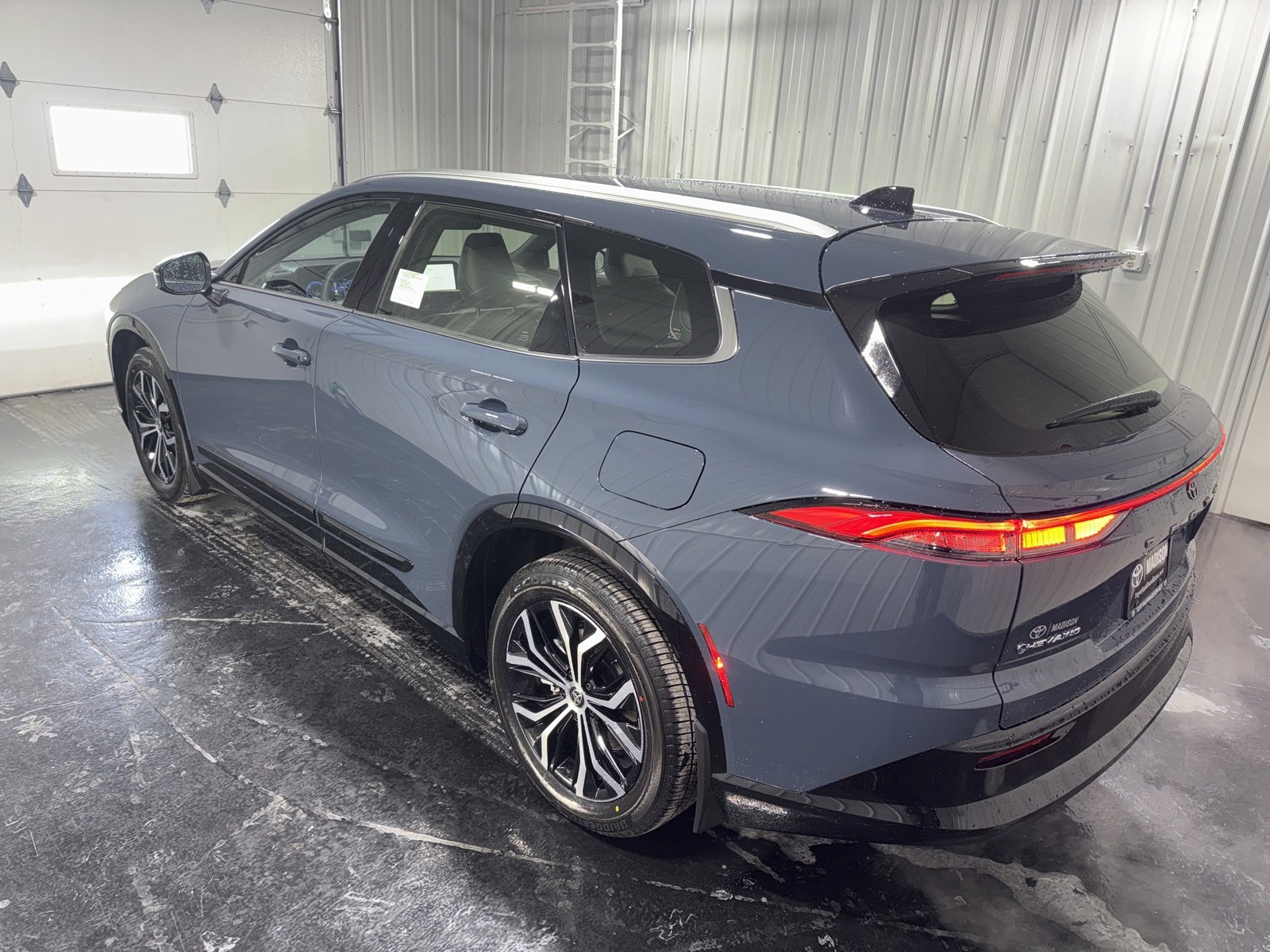 New 2026 Toyota Crown Signia image 2