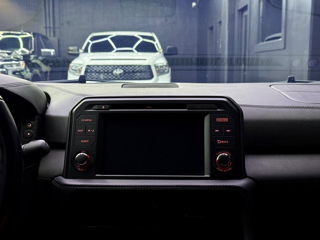 Used 2017 Nissan GT-R Premium image 22