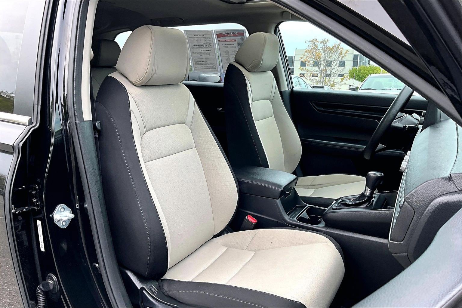 Used 2023 Honda CR-V EX image 7