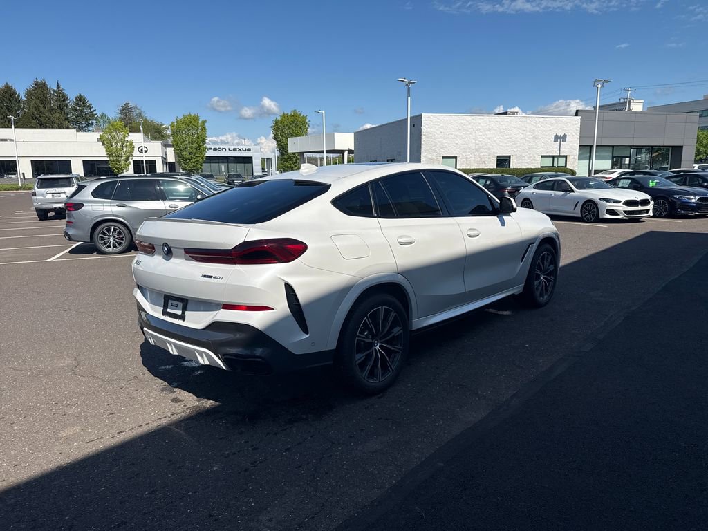 Used 2022 BMW X6 xDrive40i w/ Executive Package image 5