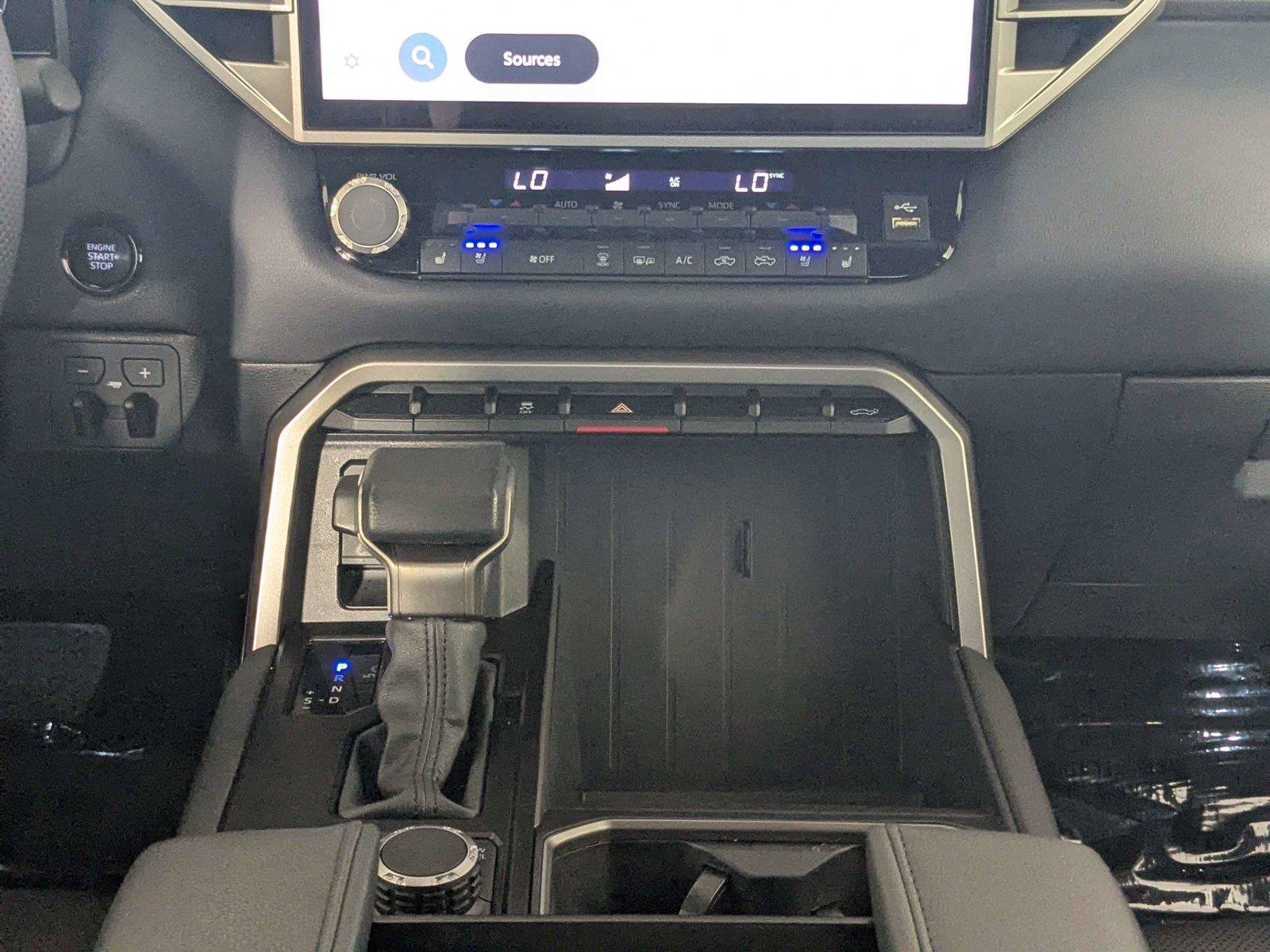 Certified 2025 Toyota Tundra Limited AWD/4WD image 38