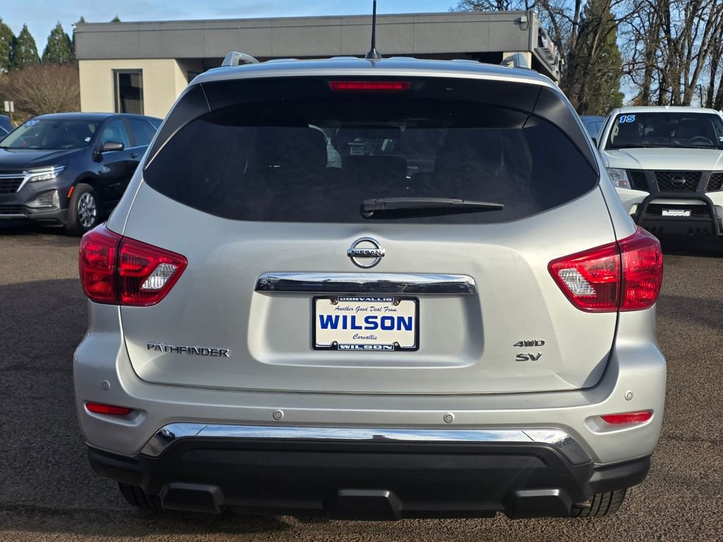 Used 2018 Nissan Pathfinder SV image 7
