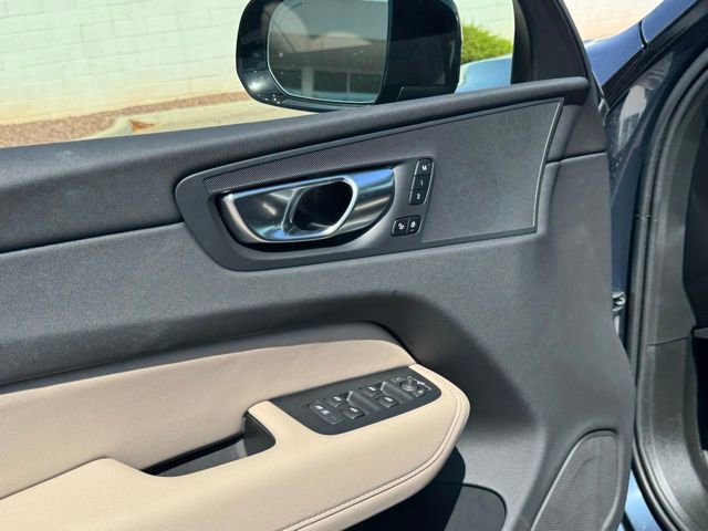 New 2026 Volvo XC60 B5 Plus w/ Climate Package image 12