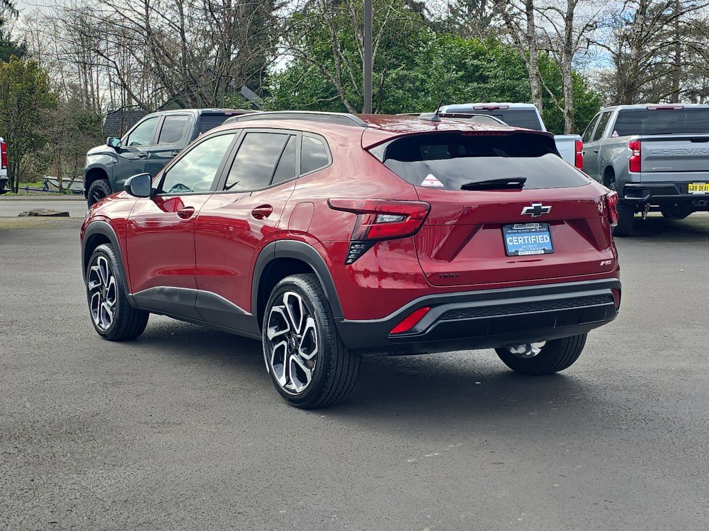 Certified 2025 Chevrolet Trax RS w/ Sunroof Package image 4
