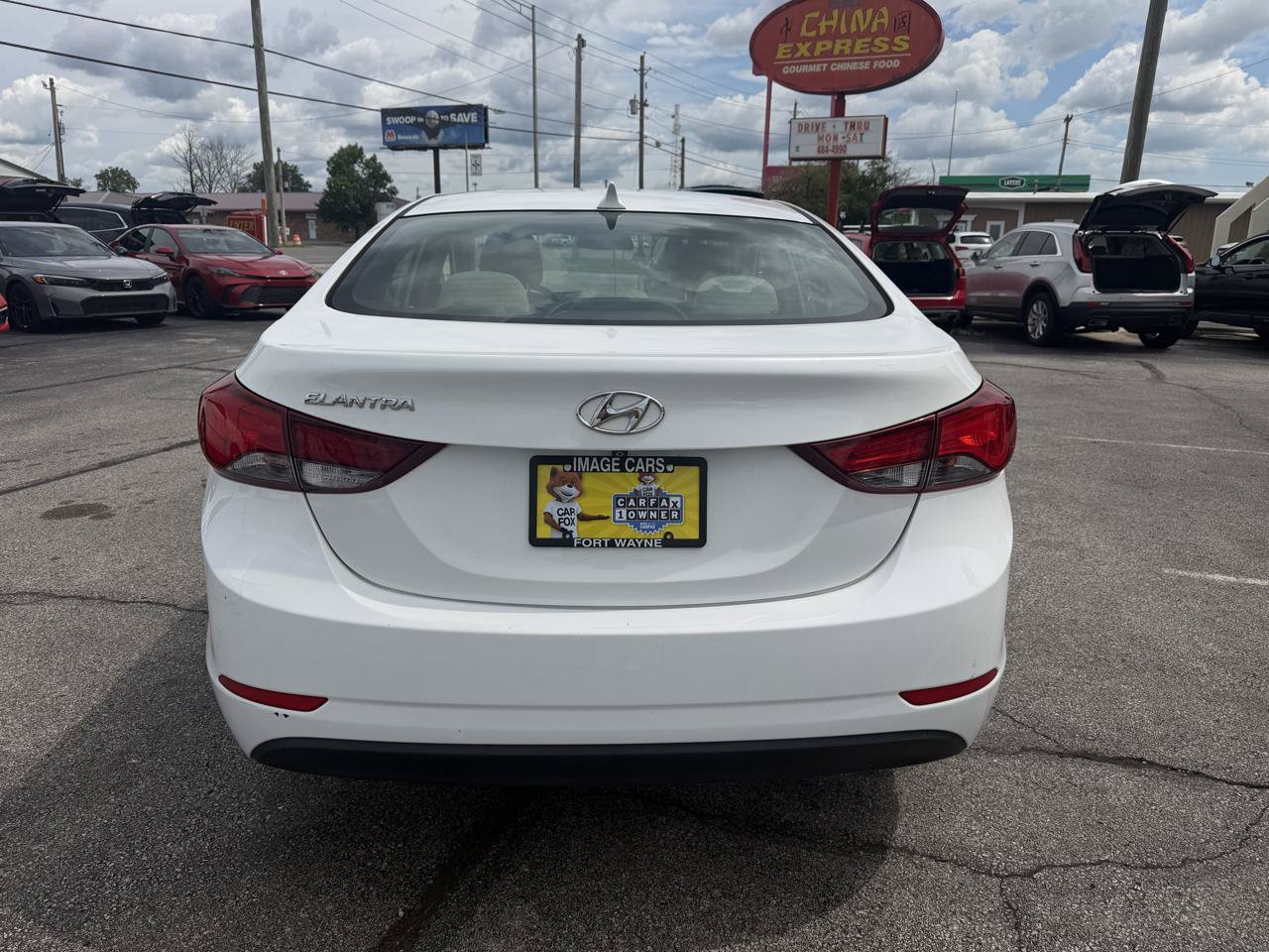 Used 2015 Hyundai Elantra SE w/ Option Group 02 FWD image 7