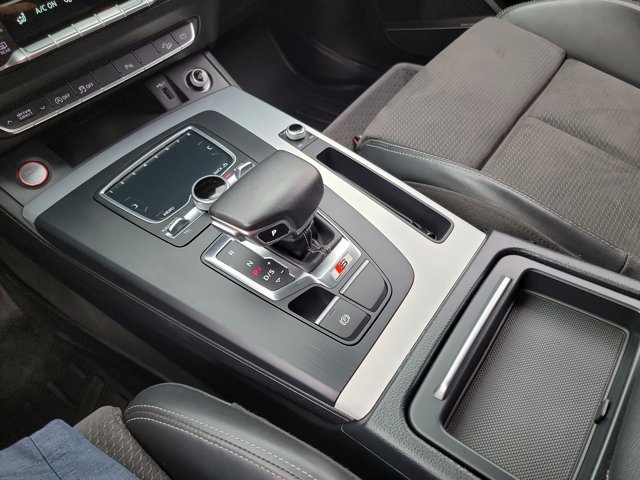 Used 2018 Audi SQ5 Prestige w/ Prestige Package AWD/4WD image 19