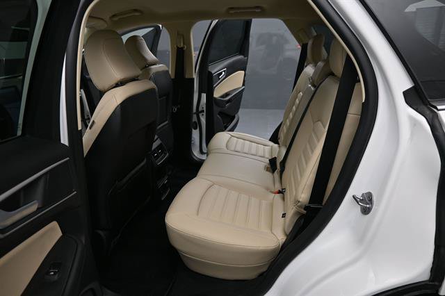 Certified 2024 Ford Edge SEL w/ Convenience Package AWD/4WD image 15