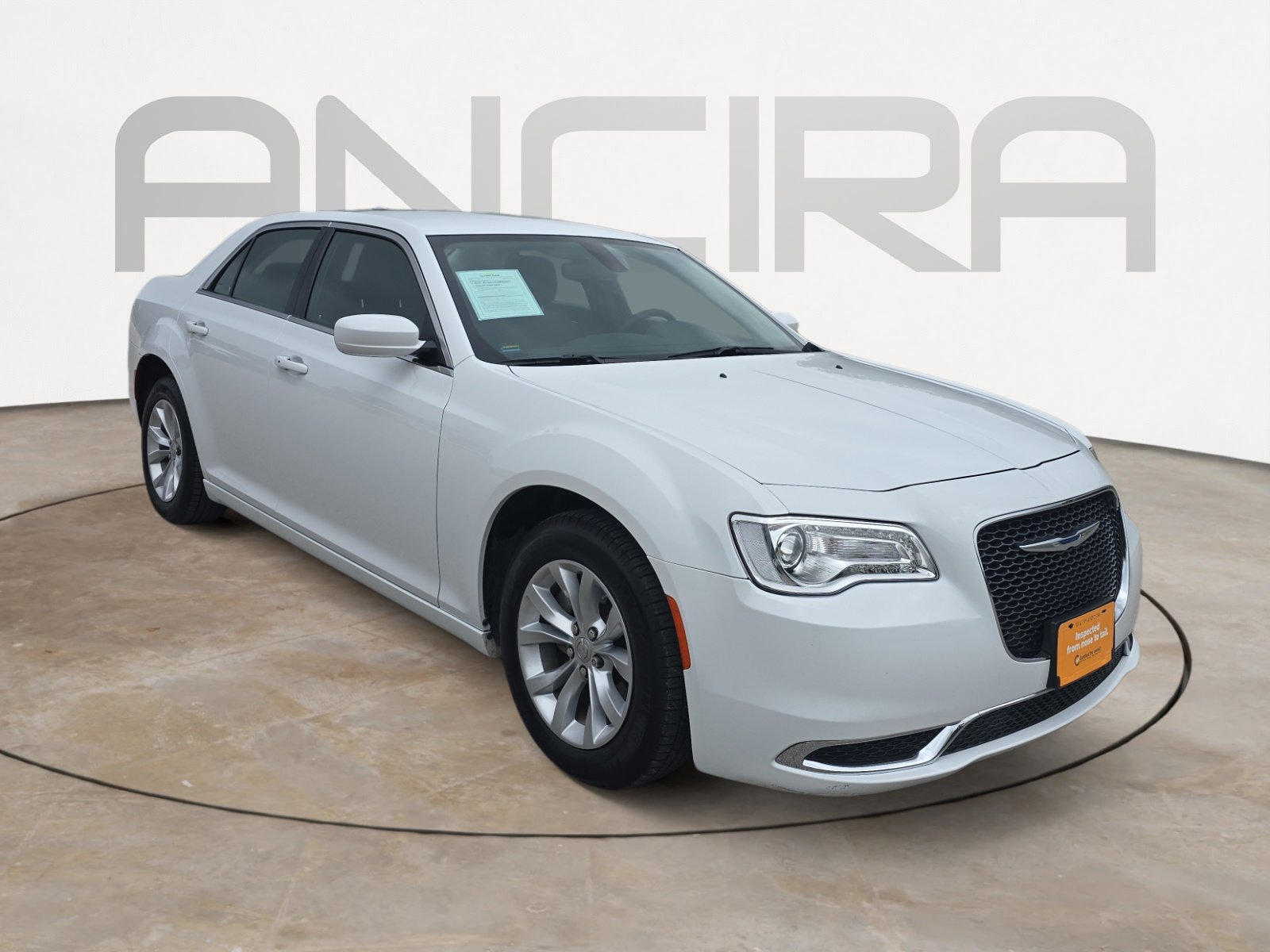 Used 2023 Chrysler 300 Touring RWD image 4