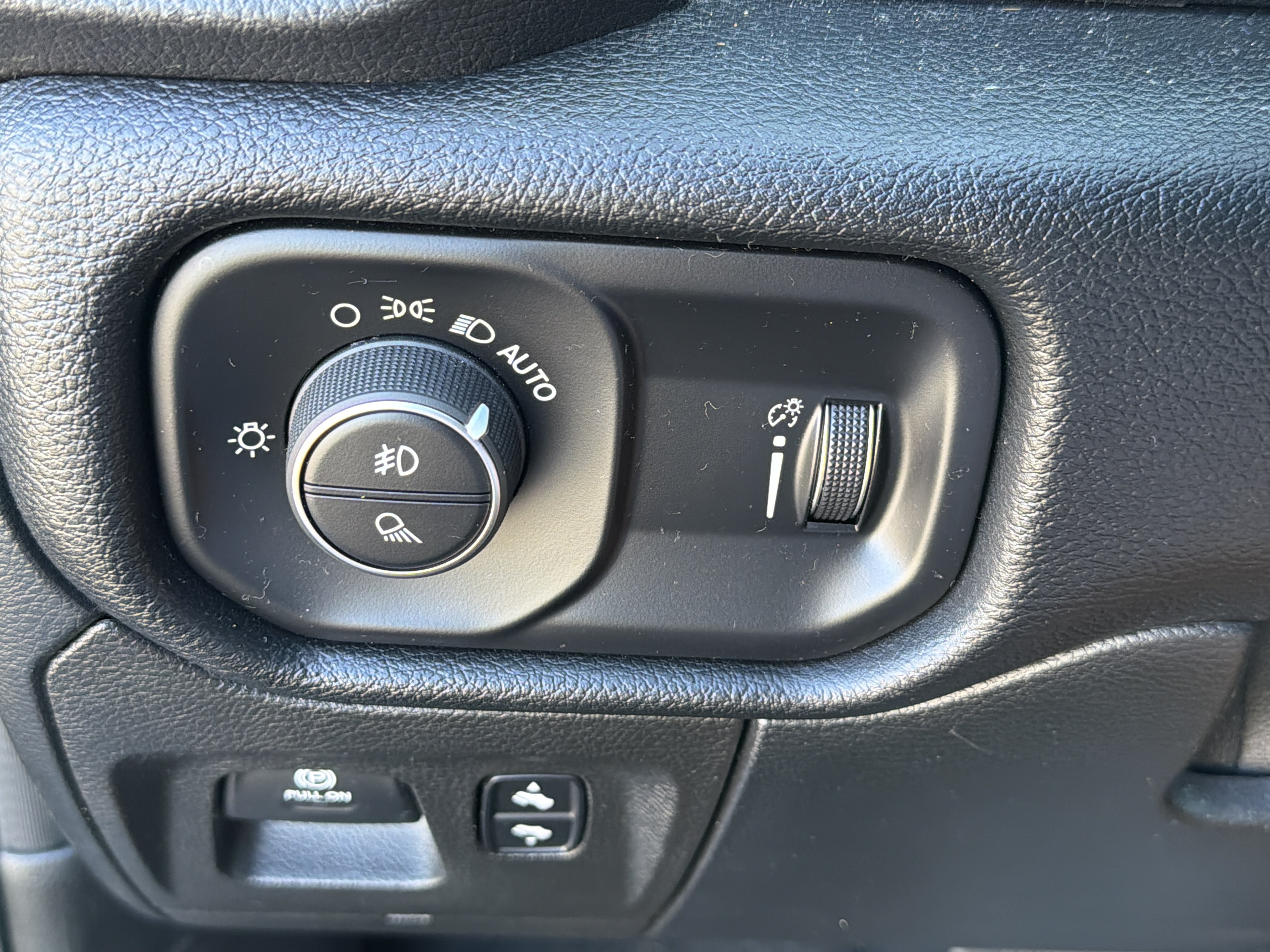 Used 2020 RAM 1500 Rebel w/ Rebel Level 2 Equipment Group AWD/4WD image 30