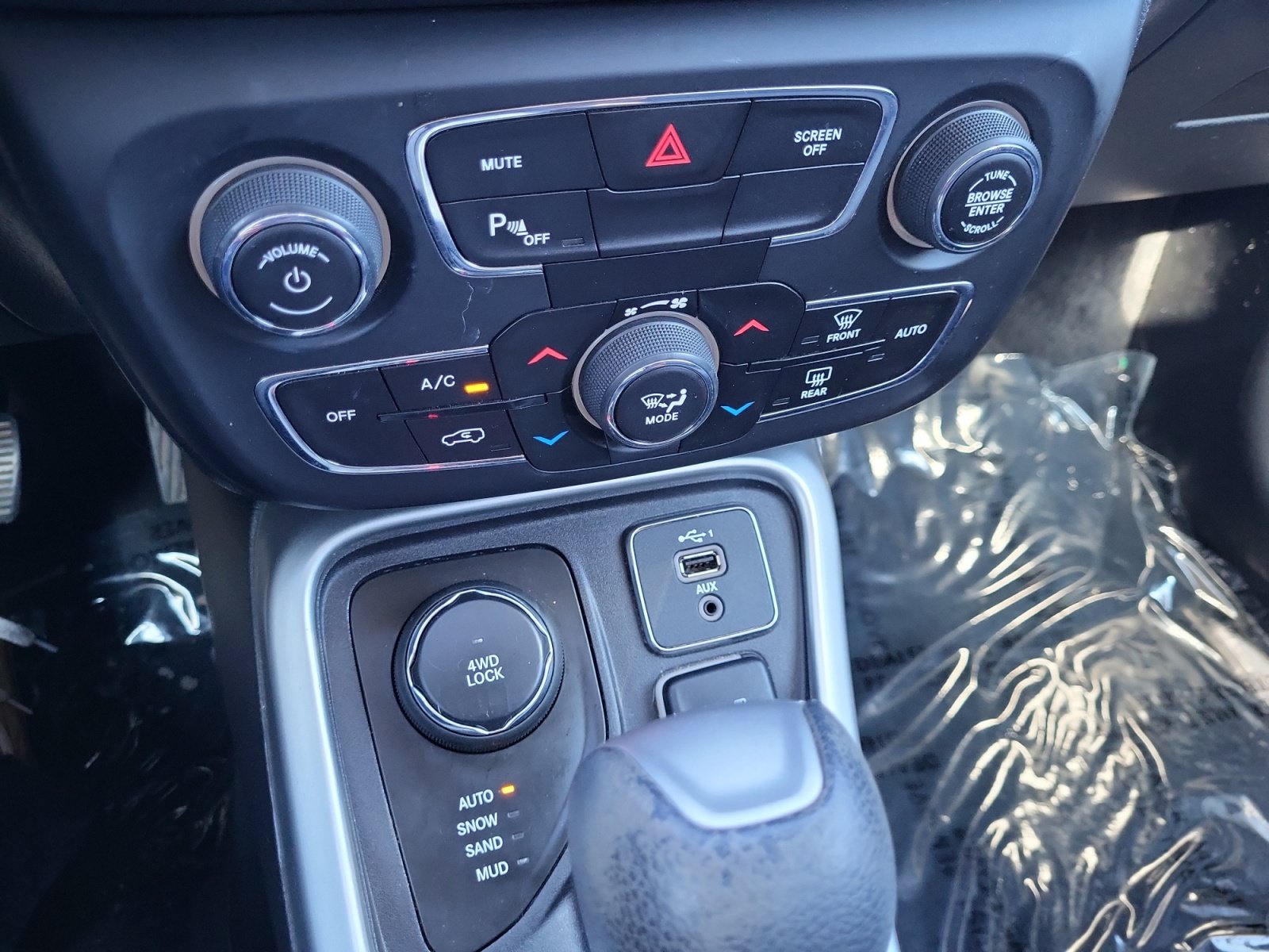 Used 2019 Jeep Compass Sport AWD/4WD image 23